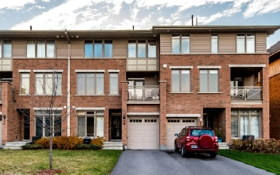 ORLEANS 2 BDRM   DEN TOWNHOME FOR RENT NOV 1ST Image# 1