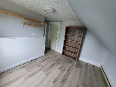 119 Main St 2 bedroom on the 2nd floor Image# 1