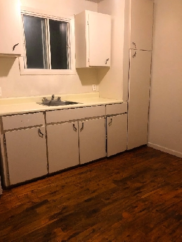 Pasadena-2 bedroom in a 8unit building Image# 1