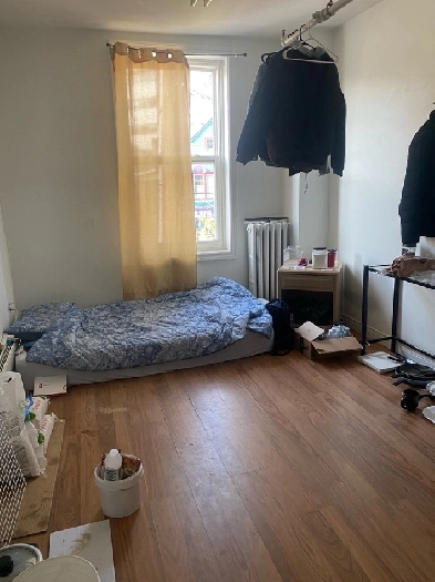 Single room for rent(shared kitchen and bathroom) Image# 1