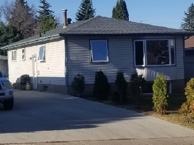 CLEAN RESPECTFUL ROOMMATE WANTED TO SHARE 2 BDRM UPSTAIRS HOUSE Image# 1