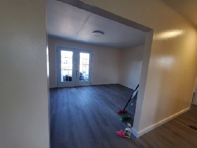 721-40  Irvine Street- 2 Bed Room Apartment Image# 1