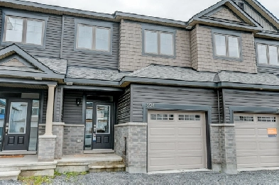 Immediate Possession Available - Brand New eQ Homes Townhome! Image# 2