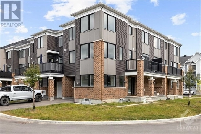 3 Bedroom, 2.5 Bath, 4 Story Townhome for rent - Barrhaven Image# 1