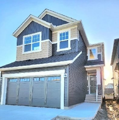 Quick Possession!! Open-to-Below Home - Cy Becker Landing Image# 1
