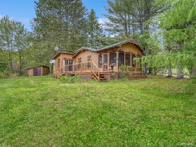3 saisons Cottage for SALE Image# 5