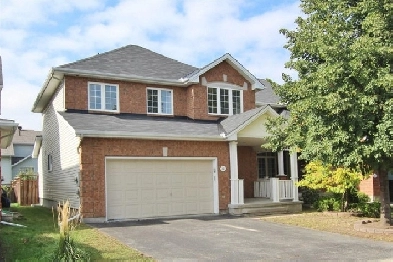 3 bedrooms, 2.5 bathrooms Kanata double garages single house Oc Image# 7