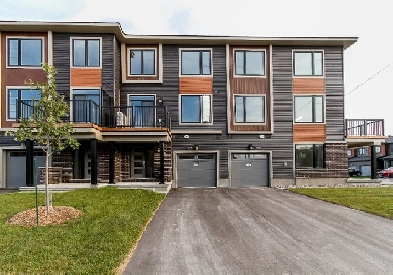2 bedroom Town Home for rent in Ottawa Image# 1