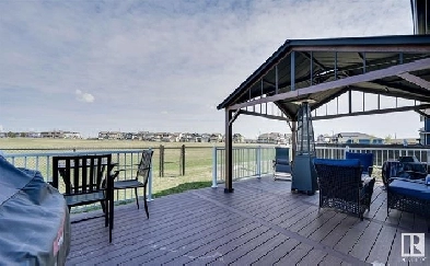 TRIPLE GARAGE, BACKS ONTO PARK - 4110 171A AV NW Image# 1