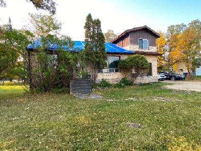 Great development opportunity 1.1 acre land on Grant ave and Rob Image# 1