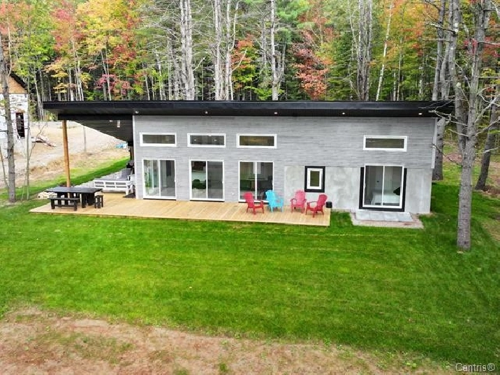 Bungalow home for SALE in Val des Bois La Lièvre River in Ottawa,ON - Houses for Sale