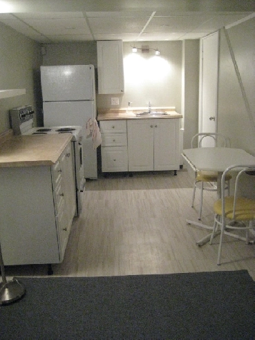 Bachelor Suite for Rent Image# 1