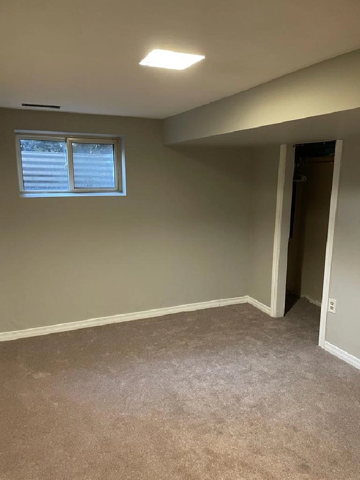 Basement for rent in Oakville / Halton Region,ON Apartments & Condos