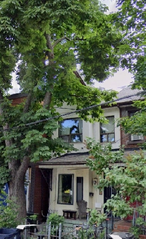 Richmond St W & Niagara St in Toronto Image# 1