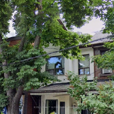 Toronto Richmond St W & Niagara St Message Us Image# 1