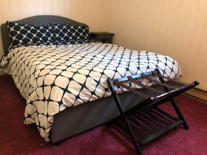 A Cottage to Make Memories at 40 Mile Lake in Medicine Hat,AB Houses