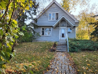 Enfield Crescent Image# 1