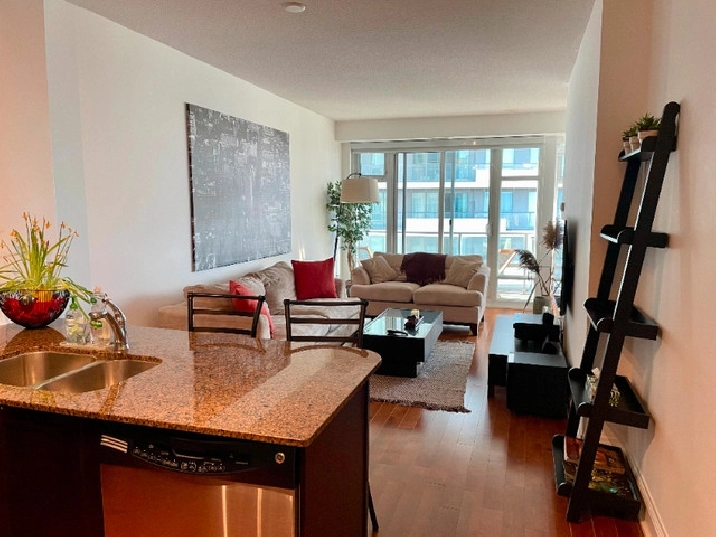 Furnished 1BD Den Upscale Condo (Yonge in City of Toronto,ON