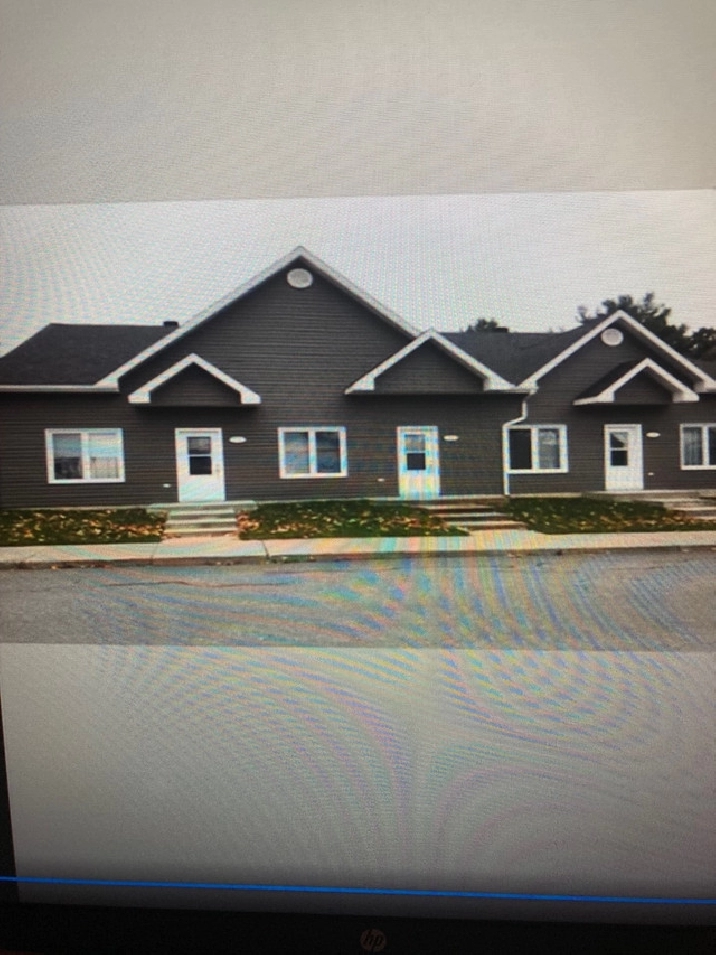 A vendre immeuble, bloc à logements Plessisville in Victoriaville,QC