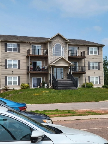 Stratford condo to share Image# 1