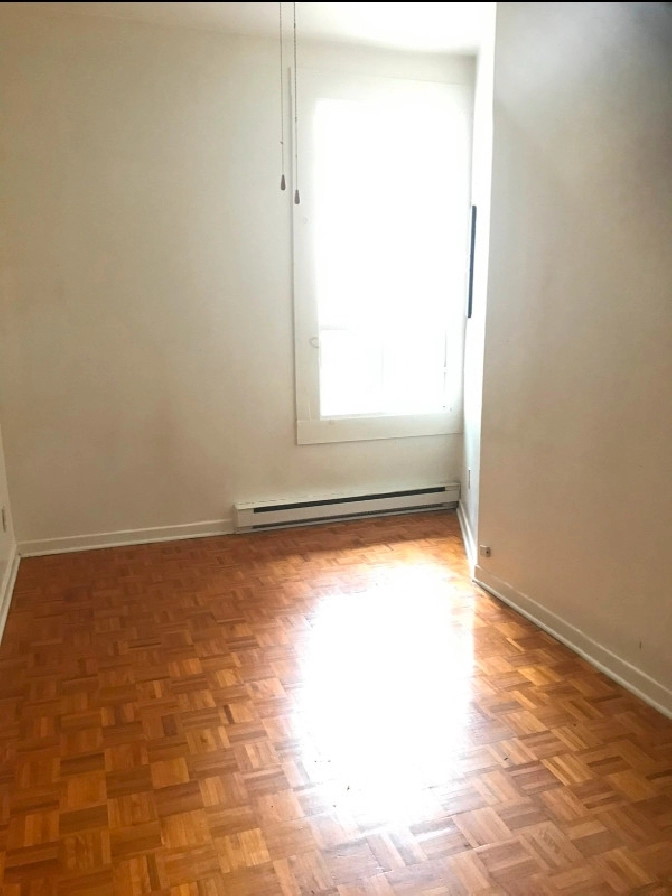 Joli 4 1/2 RDC Verdun in City of Montréal,QC Apartments & Condos for Rent