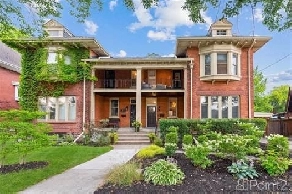 64 LORNE Crescent Image# 1