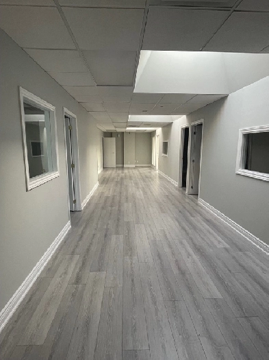 Omvic Approved Offices and lot In heart of Mississauaga