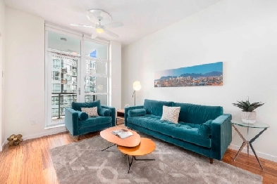 Fully Furnished Luxury Condo -  1 BR   Den   Parking   Balcony Image# 1