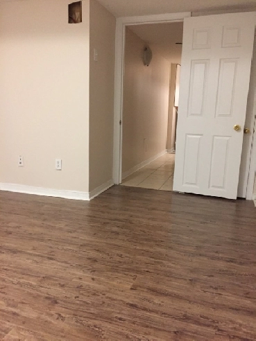 Private room for rent - Shoppers Bus Terminal - Female Only