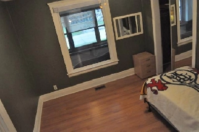 ⌂ University of Windsor Student Room- Private & All Inclusive ⌂