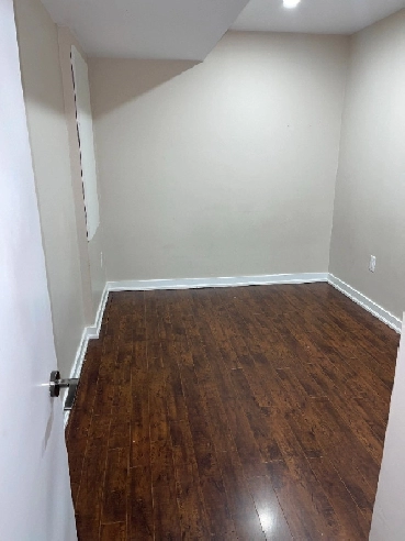 1 Bedroom Basement Apartment For Rent in Brampton
