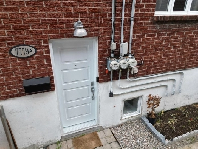 3 1/2 Fully Renovated Apparment