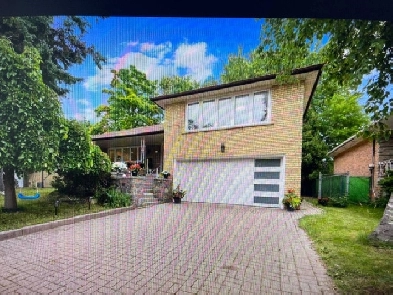 HOUSE FOR SALE BATHURST/ROCKFORD/CEDARCROFT
