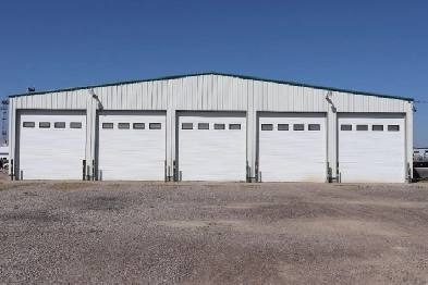 Indoor Heated STORAGE FOR CARS ONLY In Claresholm, Alberta! Image# 1
