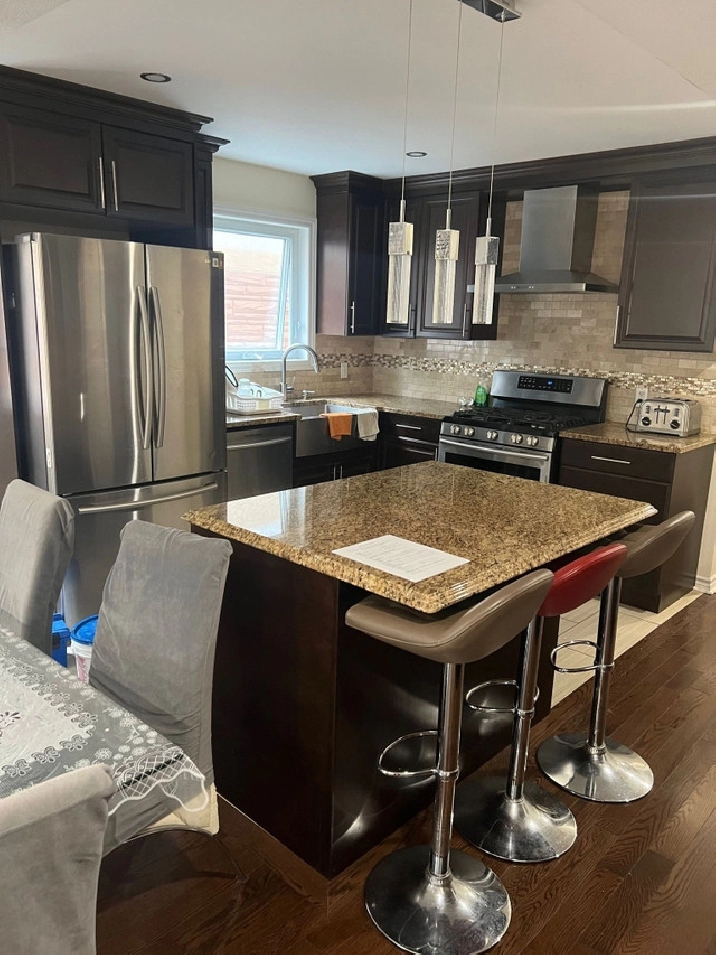 MALE STUDENTS Room for RENT OTTAWA DOWNTOWN in Ottawa,ON Apartments