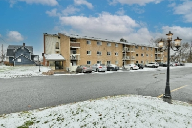 2-BR Upper Level Condo Image# 1