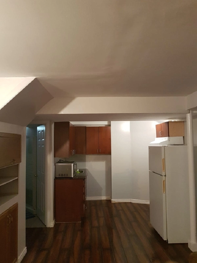 BASEMENT APARTMENT AVAILABLE IN BRAMPTON HOME in Mississauga / Peel