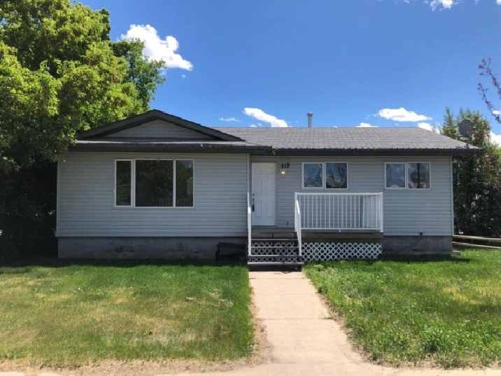 Tranquil Bungalow in New Norway- Investment Opportunity! in Edmonton,AB - Houses for Sale
