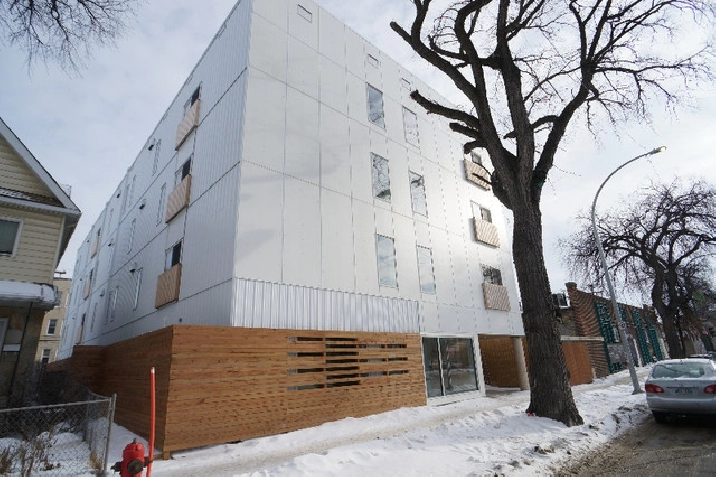 Brand New Building - 5 min walk to U of W - 2 BR Luxury Unit in Winnipeg,MB - Apartments & Condos for Rent