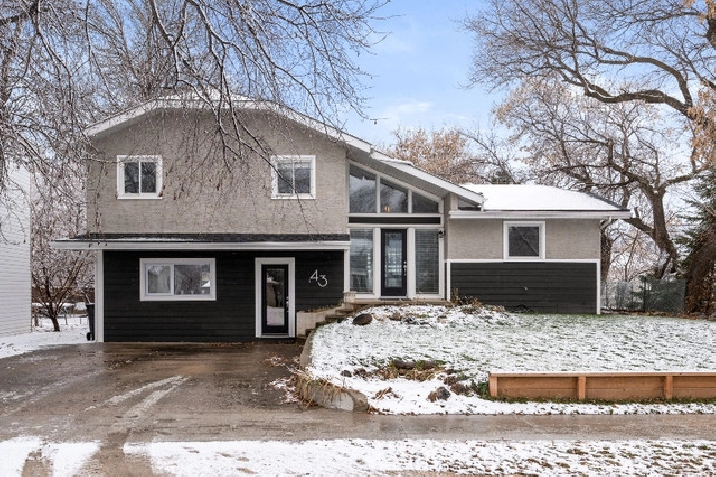 Beautiful Family Home in Niverville for sale !! in Winnipeg,MB - Houses for Sale