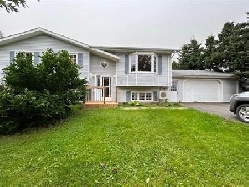 4 Bed, 2 Bath   Double Garage - Charlottetown Image# 1