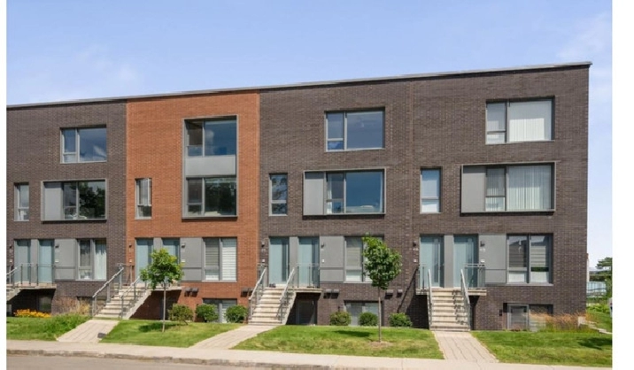 3 bedrooms townhouse for rent in City of Montréal,QC - Short Term Rentals