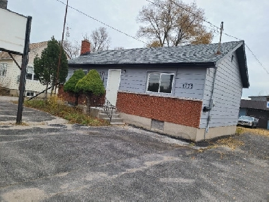 Upper House for lease near Fanshawe college