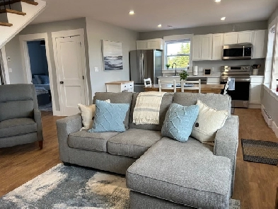 Furnished Three Bedroom/2 bathrooms waterview Chalet Image# 1