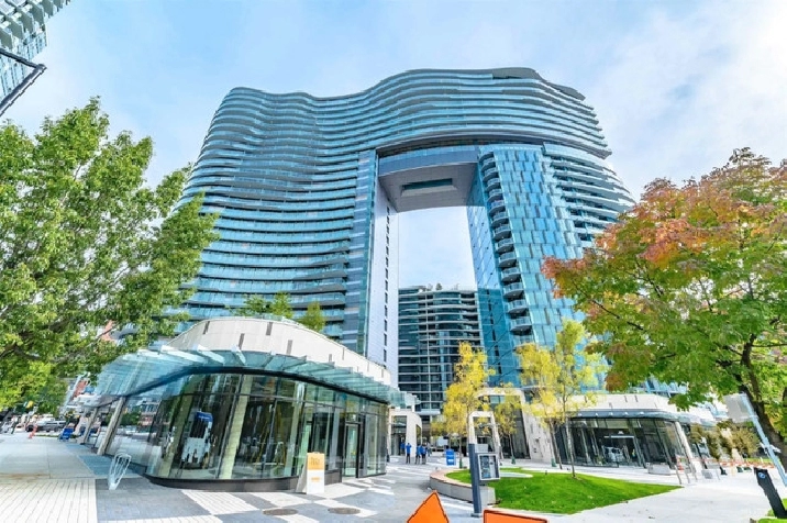 Luxurious 1-Bedroom Den Condo at The Arc, Yaletown 25th Floor in Vancouver,BC - Apartments & Condos for Rent