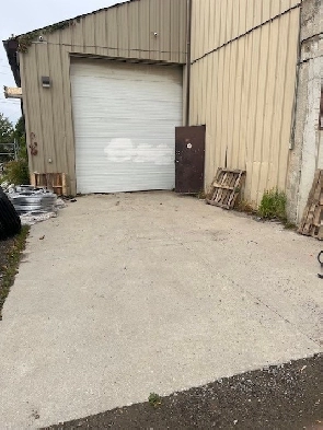 Commercial shop for rent