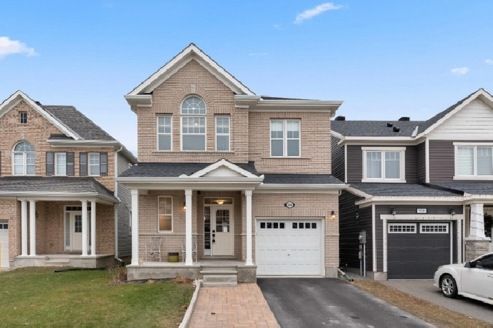 Beautiful 4 bedroom, 3 bathroom home in Orleans! in Ottawa,ON - Houses for Sale