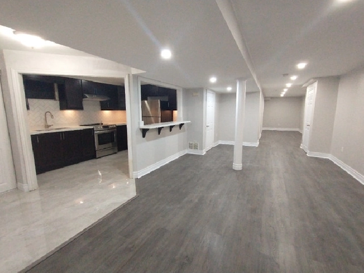 Newly Renovated SPACIOUS Modern 2 Bdrm Bsmt. in City of Toronto,ON - Apartments & Condos for Rent