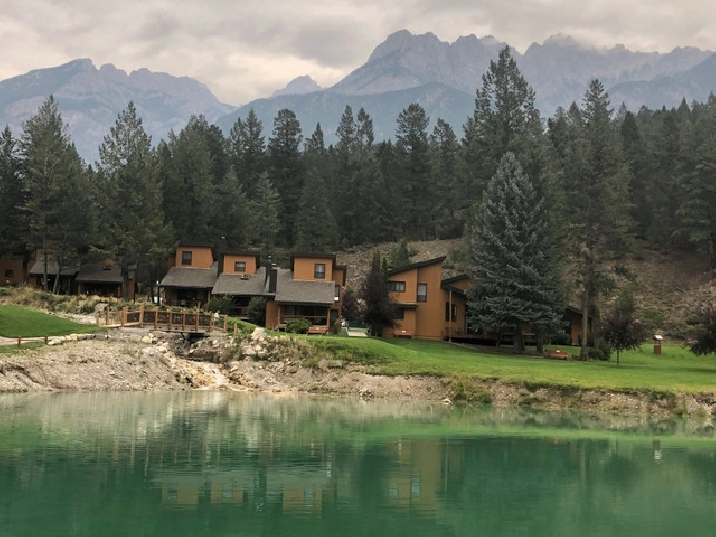 Fairmont Hotsprings Mountainside Villa January 7-14, 2024 in Calgary,AB - Short Term Rentals