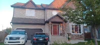 Spacious Upstairs Portion - U of M Image# 1